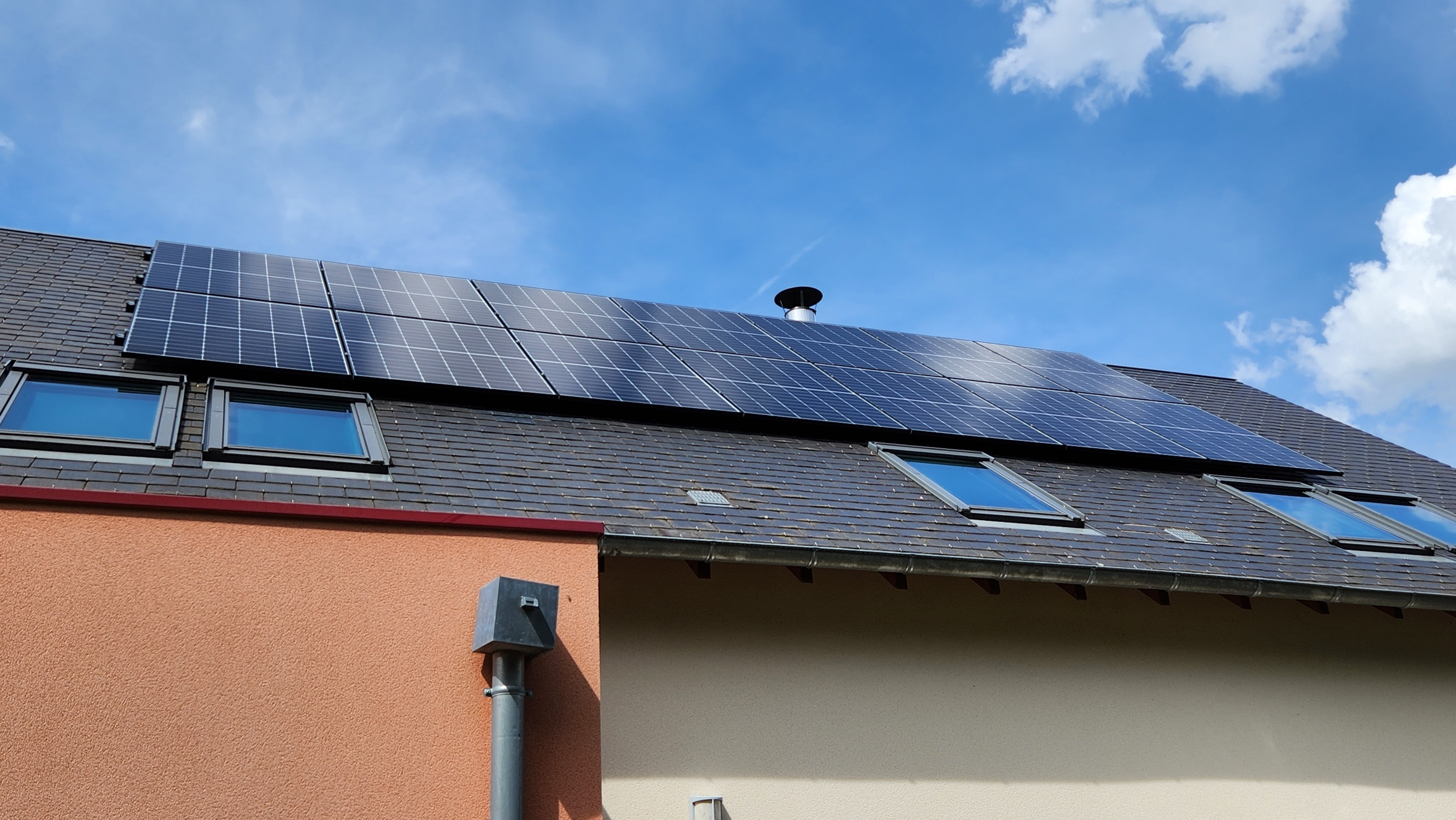 AutoConso FRONIUS 5kVA - 5.95kWc - Batterie : 11kWh - Compte Epargne Solaire : Auto-Suffisance 100%
