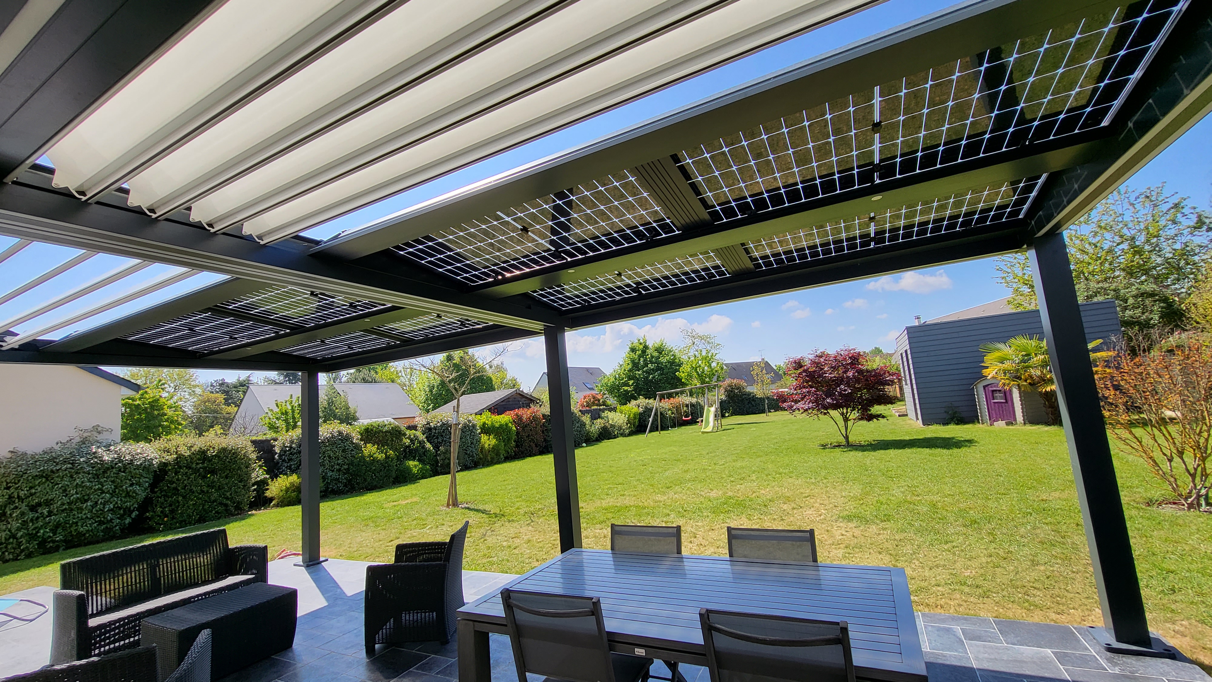 Pergola Bioclimatique Solaire FRONIUS 3kVA - 3kWc - Batterie 7.7kWh : Auto-Suffisance 72%